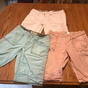 Lot of 3 women’s size 8 Aventura Shorts
